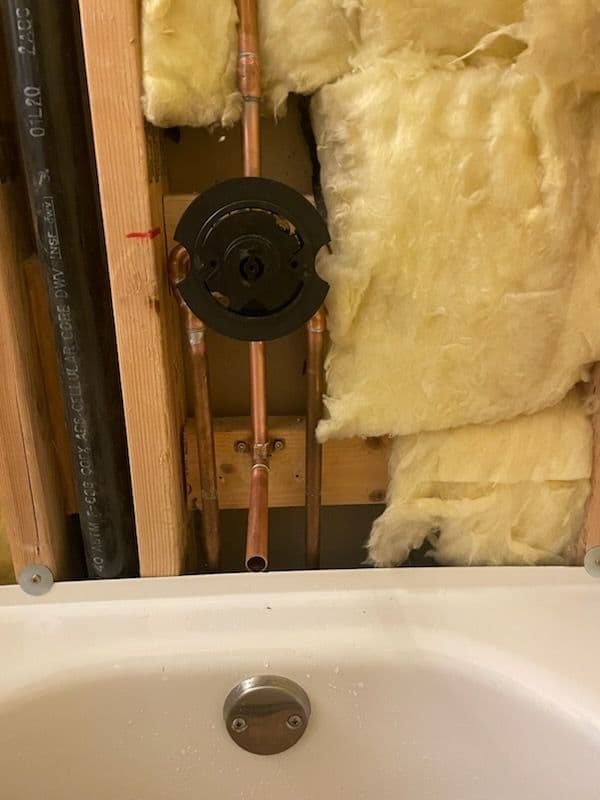 Seamless Bathtub and Shower Installation